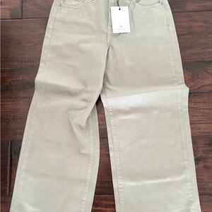 Elegant Women's Wide Leg Jeans in Sage Green